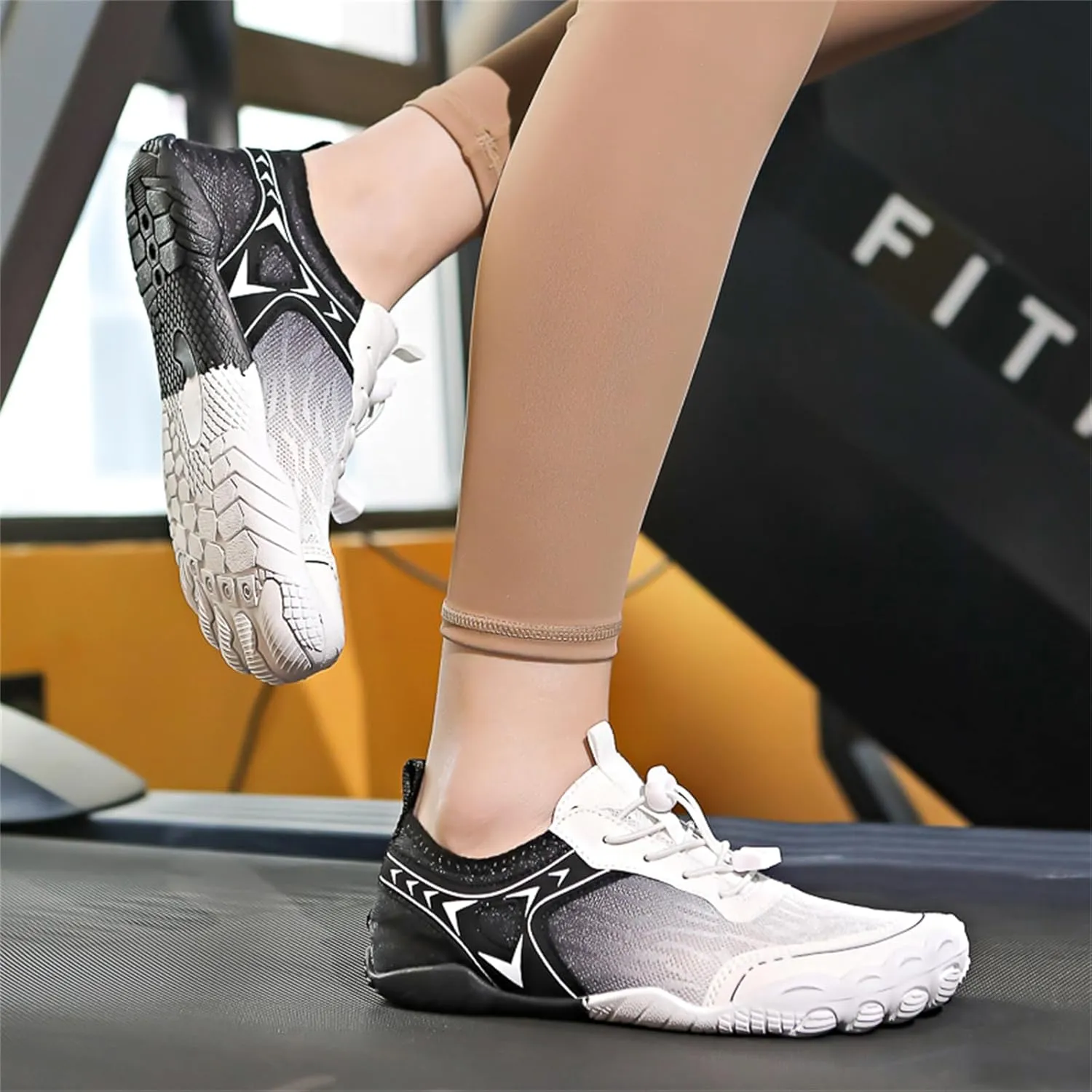 Barefoot Shoes for Women Unisex Mens Womens Non-Slip Running Tennis Sneakers Slip-On Quick Dry Beach Surfing Walking Shoes Wide Toe Outdoor Hiking Footwear