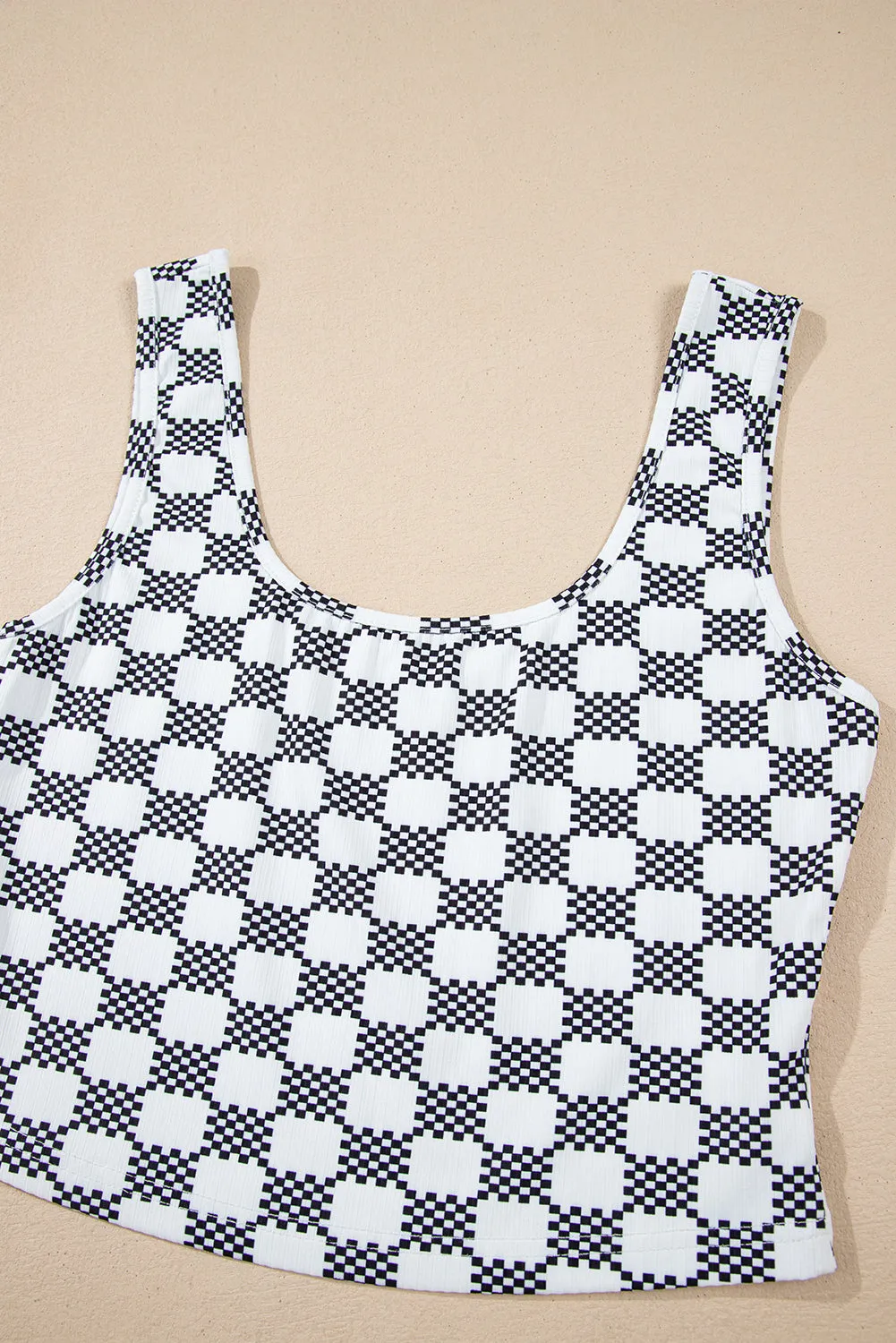 Checkered Print Cropped Tank Top with U-Neck