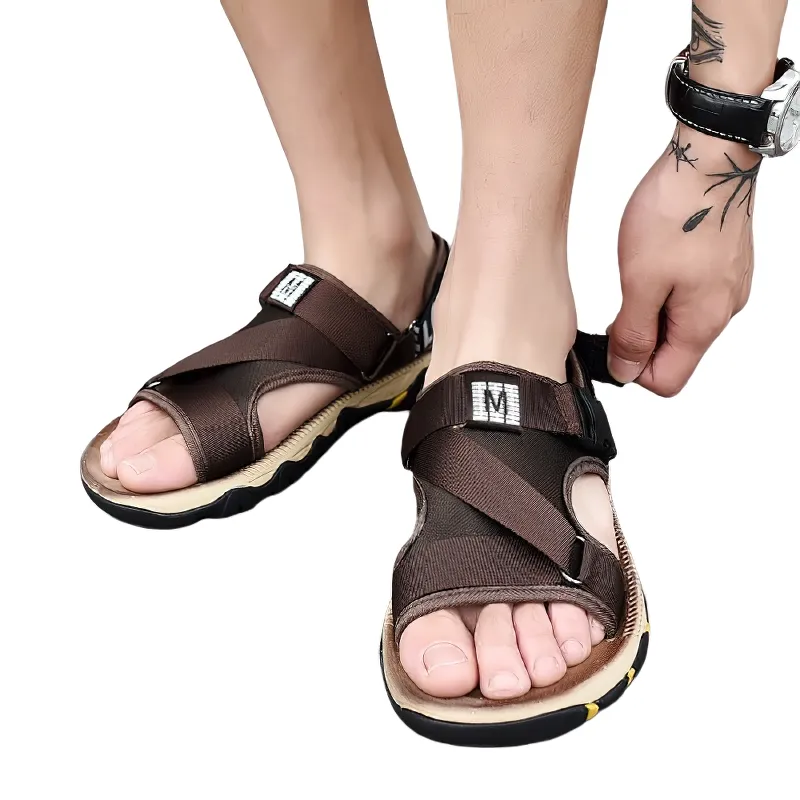 Fashion Anti-skid Men's Sandals / Light Mesh Sandals / Breathable Shoes with Strap