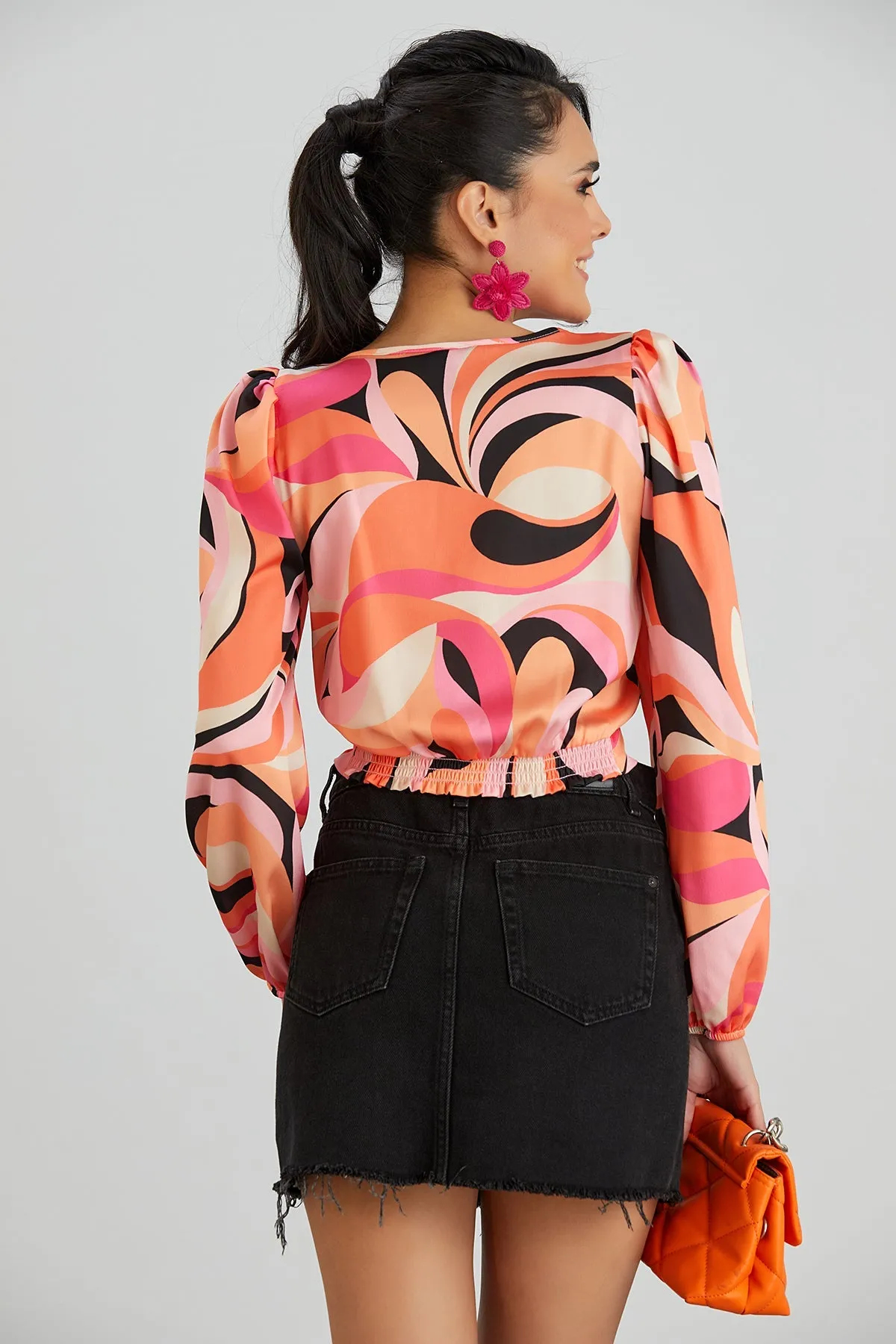 Long Sleeve Crop Top in Coral Abstract print