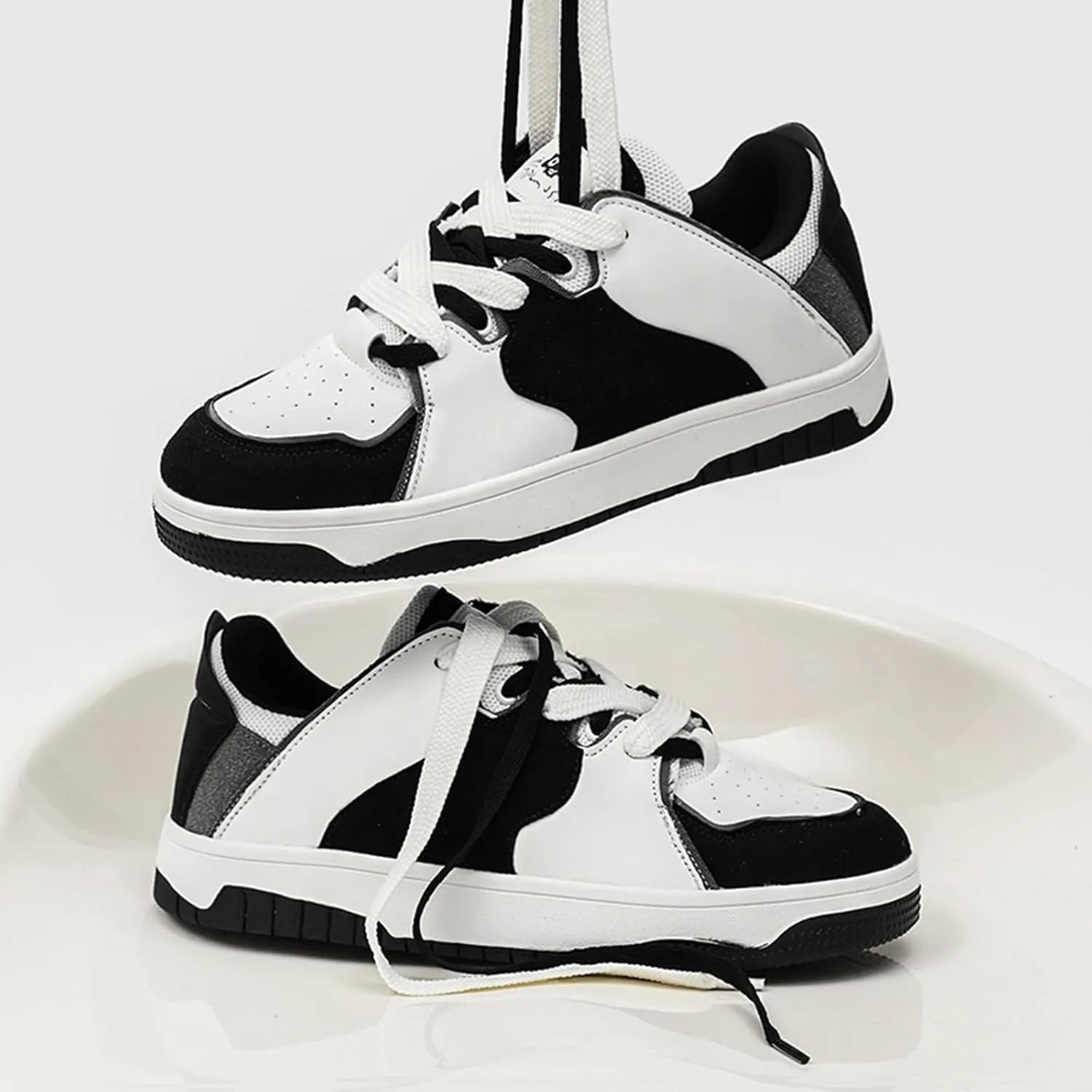 Men's Fashion Leather Lace up Platform Sneakers Lightweight Comfortable Round Toe Trainers Skateboarding Walking Shoes