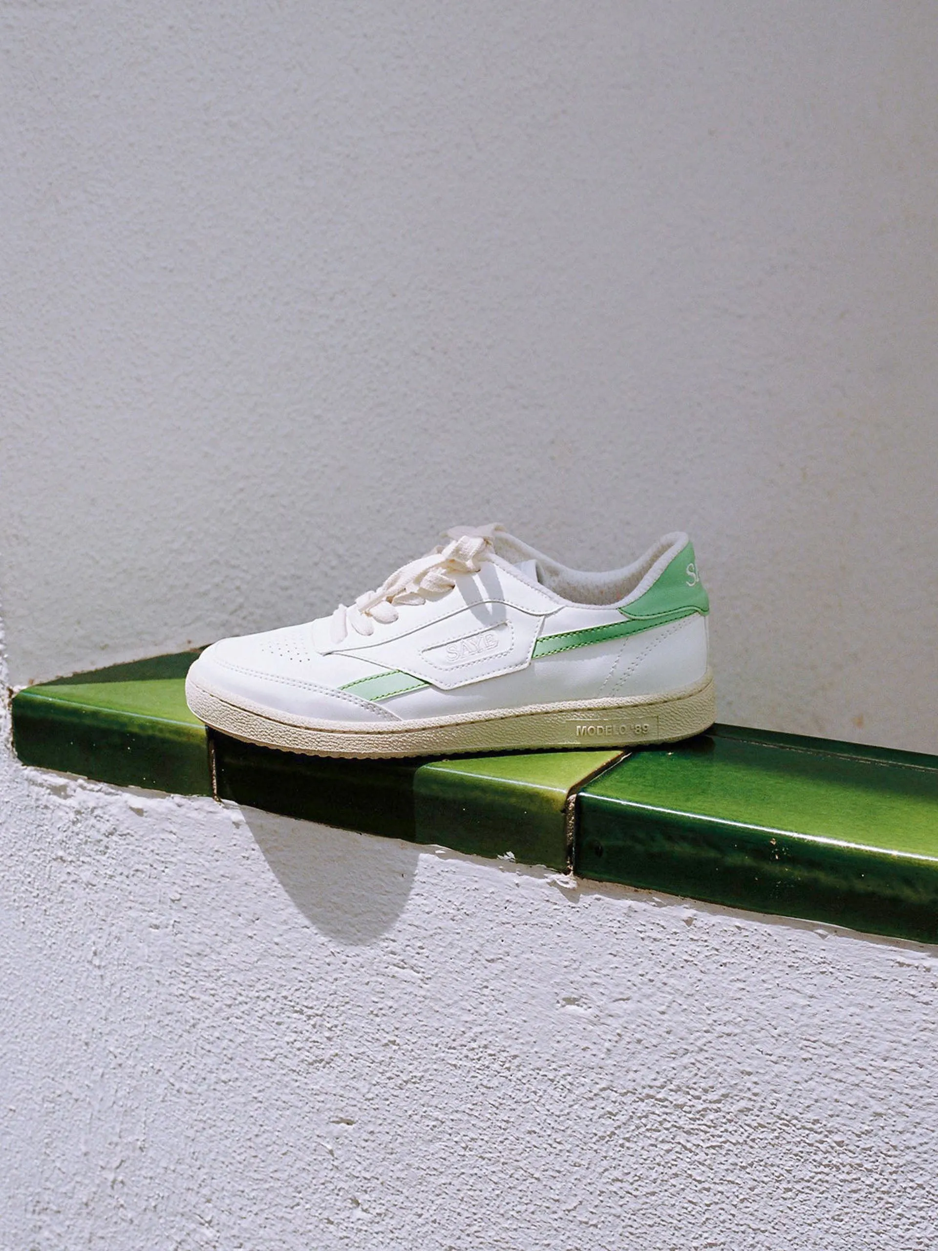 Modelo '89 trainer in Lima