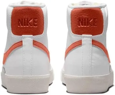Nike Women's Retro Basketball Shoe