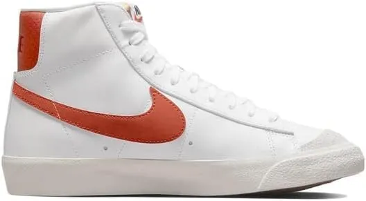 Nike Women's Retro Basketball Shoe