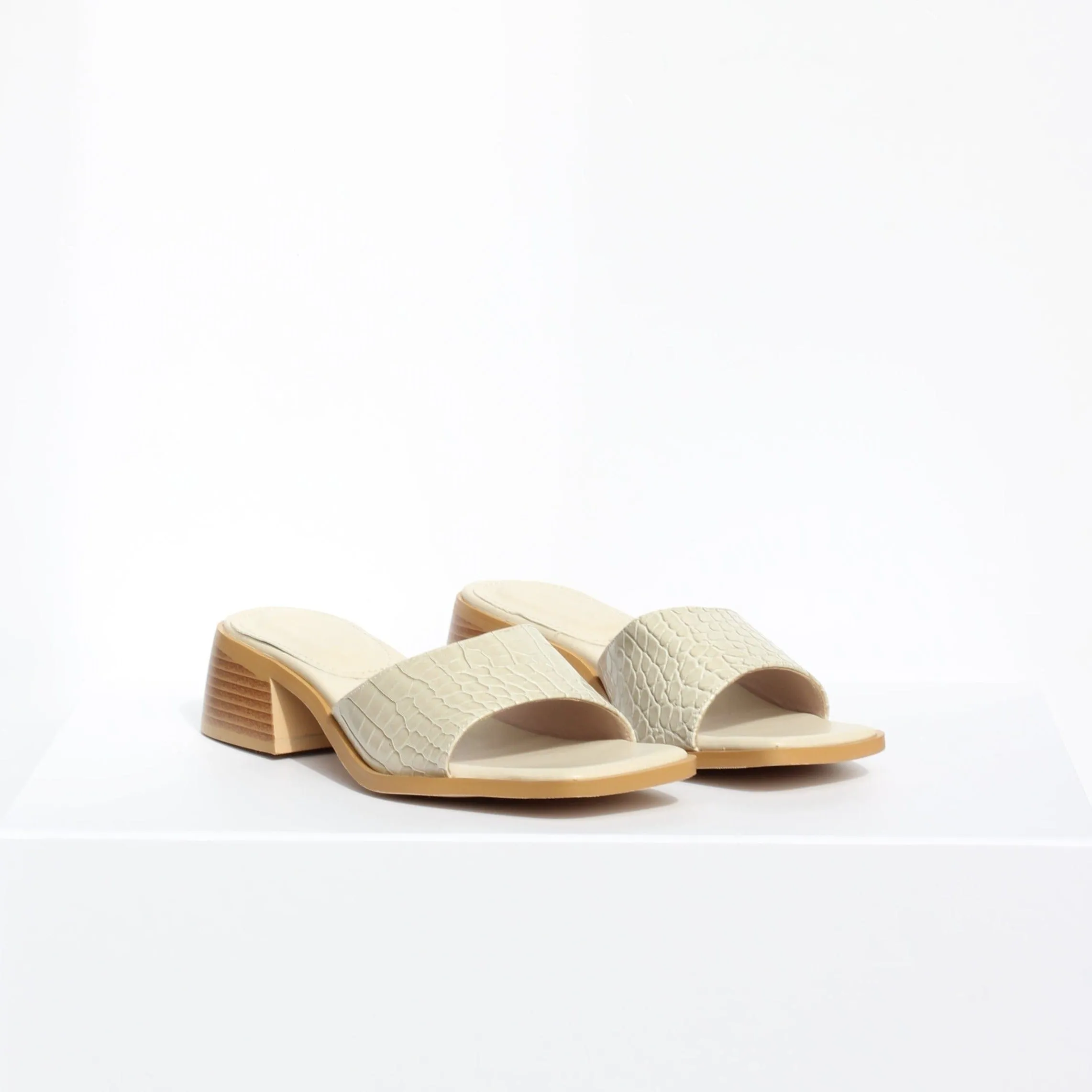Pia Up-Cycled Vegan Leather Block Heel Mules | Cream