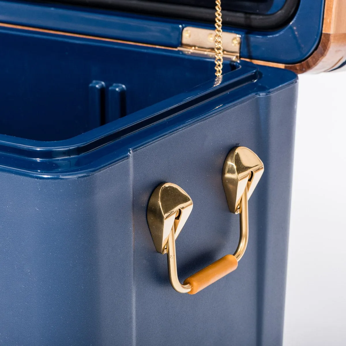 The Hemingway Cooler - Boathouse Navy - 52 Liters