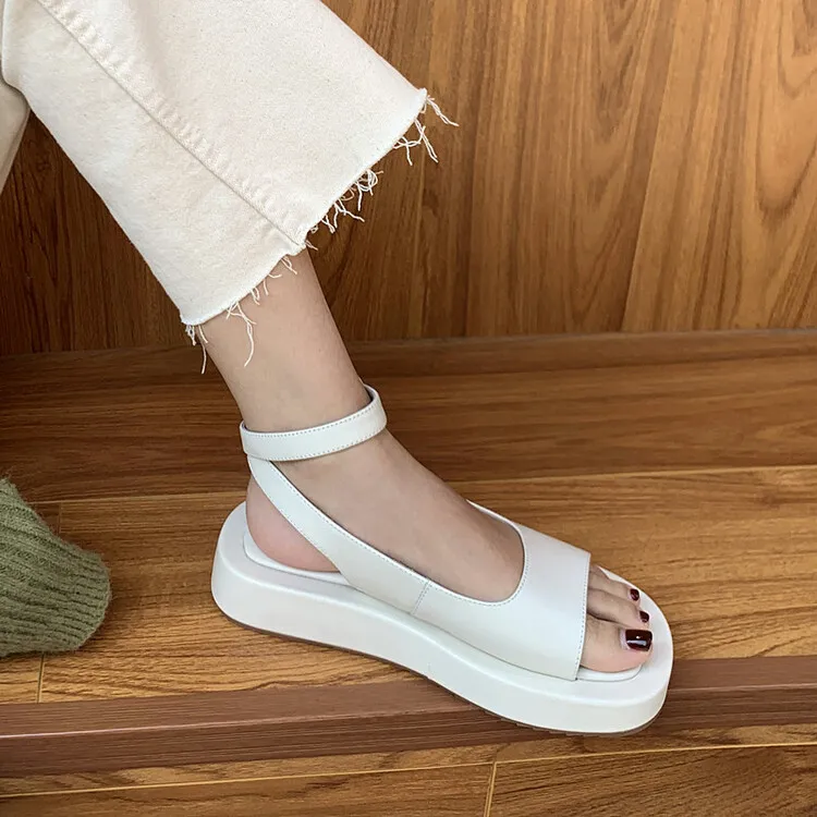 USS Shoes Lucy Women's Buckle Strap Leather Sandals